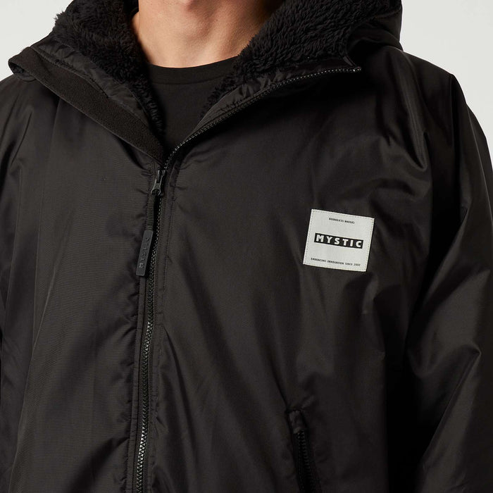 Wasserdichter Teddy gefütterter Poncho Explore Schwarz L-XL Mystic 35018_240400_900_LXL